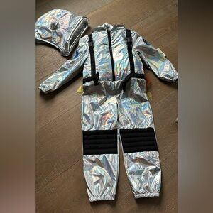 Astronaut costume size 4/5
